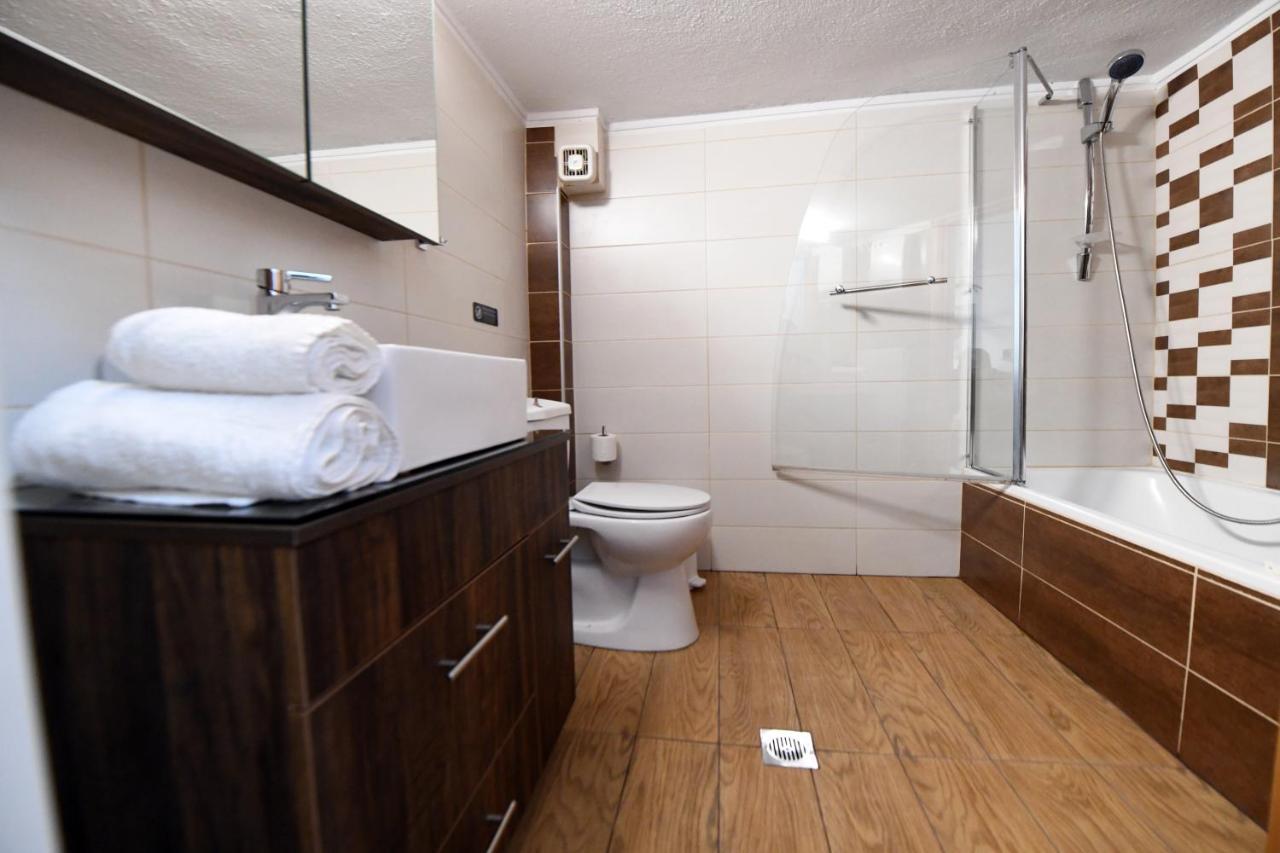Grand Lux Apartment 세레스 외부 사진